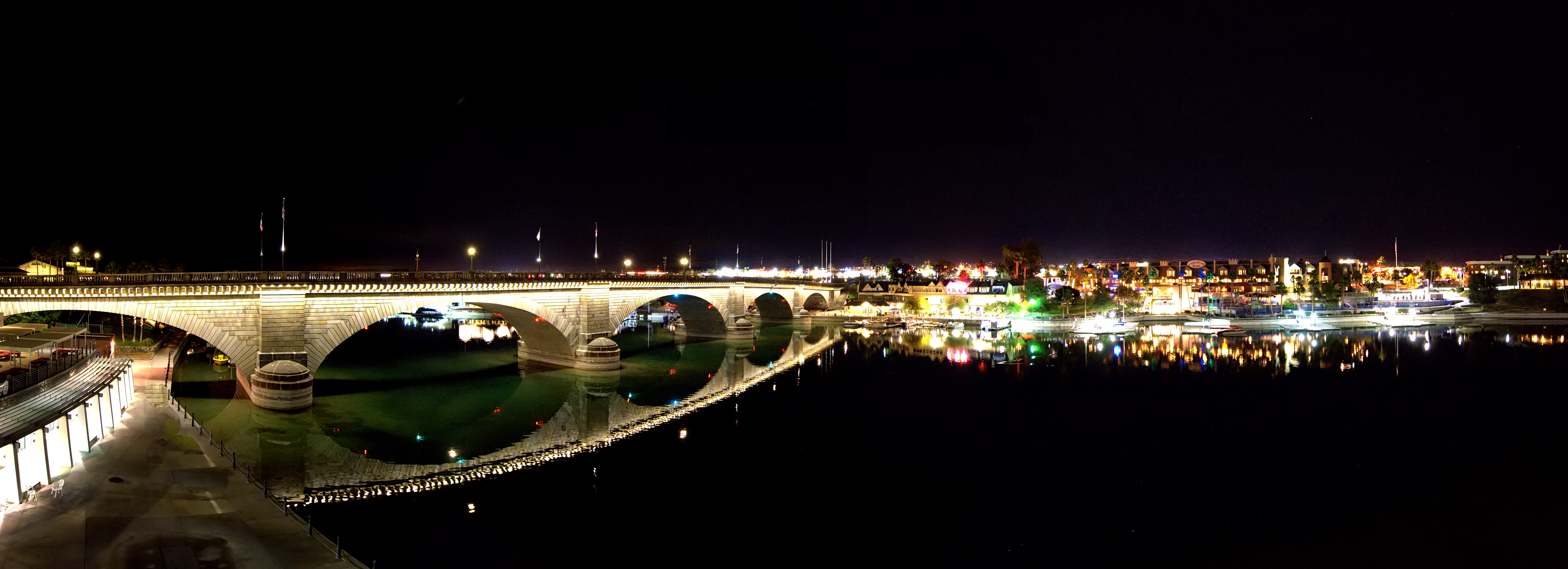 London Bridge   Night View Color